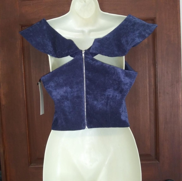 English Factory Size Medium - Picture 2 of 4